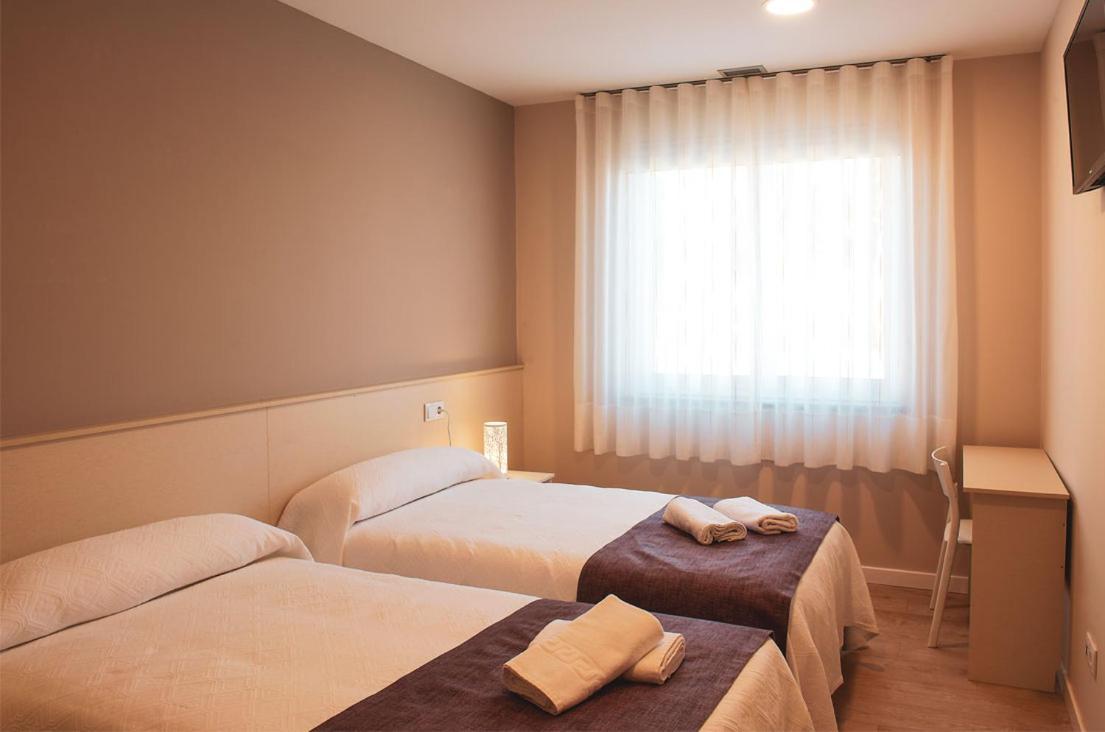 Hotel La Puerta De Arzúa Екстериор снимка