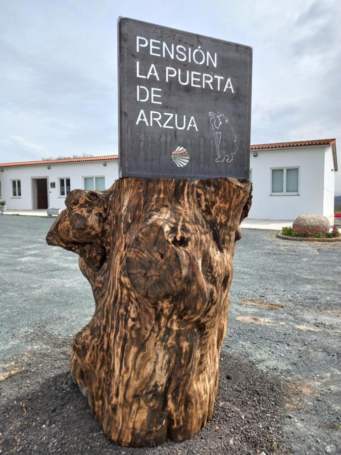 Hotel La Puerta De Arzúa Екстериор снимка