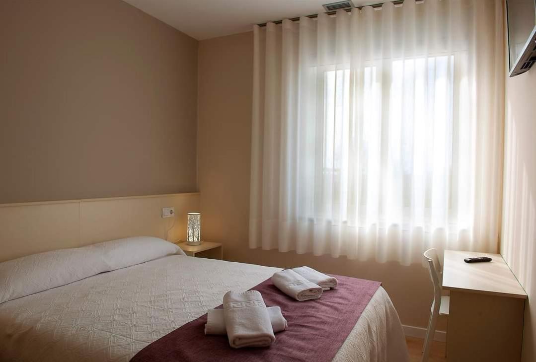 Hotel La Puerta De Arzúa Екстериор снимка